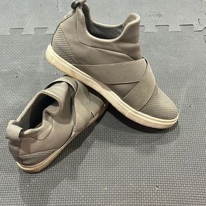Gray Steve Madden Sneaker